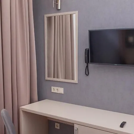 Benefit Boutique Hotel אורחן 4*