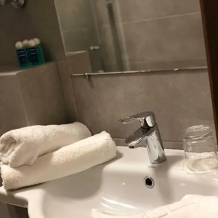 אורחן Benefit Boutique Hotel 4*