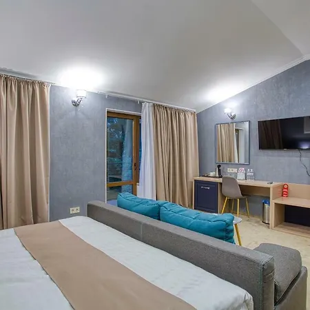 Benefit Boutique Hotel 4* 敖德萨