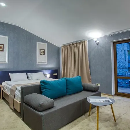 Benefit Boutique Hotel 4* 敖德萨